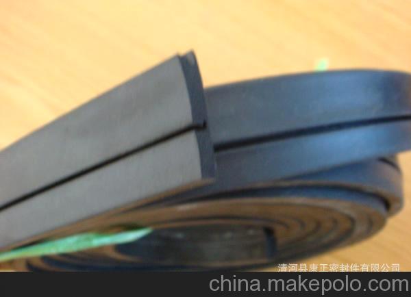 供应EPDM发泡密封条 带背胶 热卖标准现货